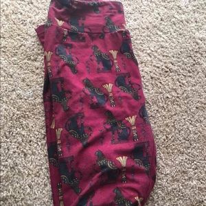 Lularoe Egyptian cat leggings OS !